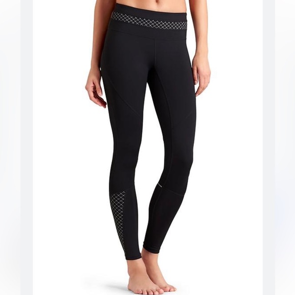Athleta Pants - Athleta Miles Compression tights with reflective strips